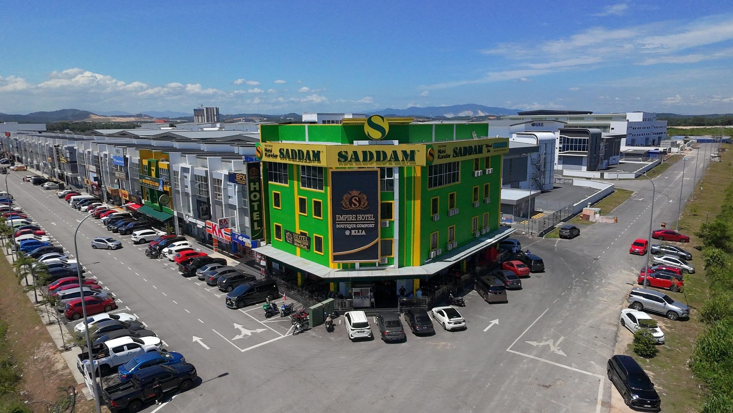 S Empire Hotel